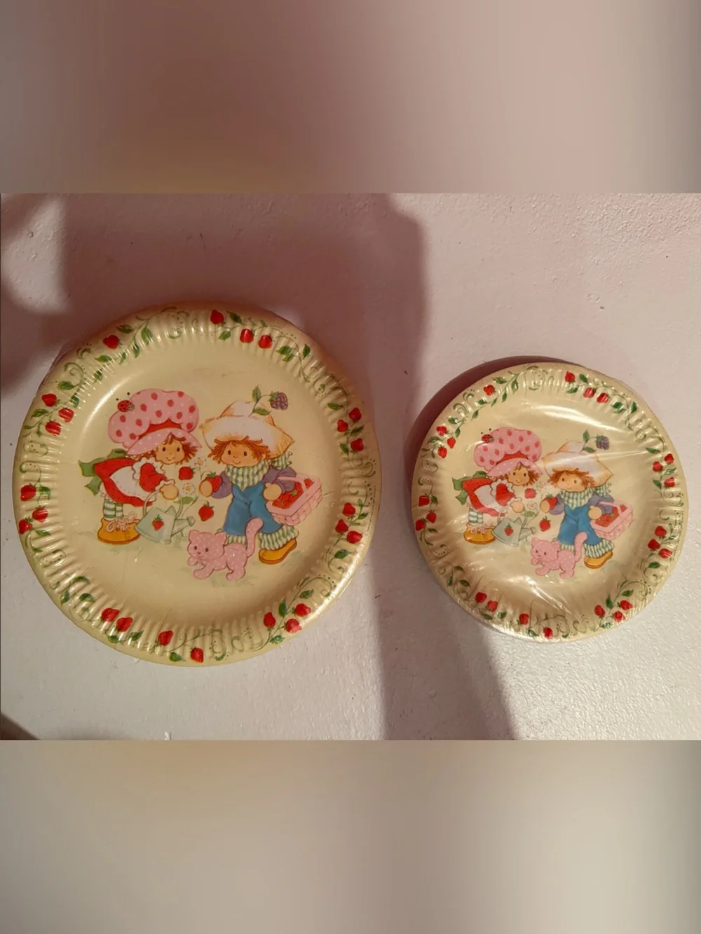 Vintage Strawberry Shortcake Paper Plates - Cream with Pink & Red